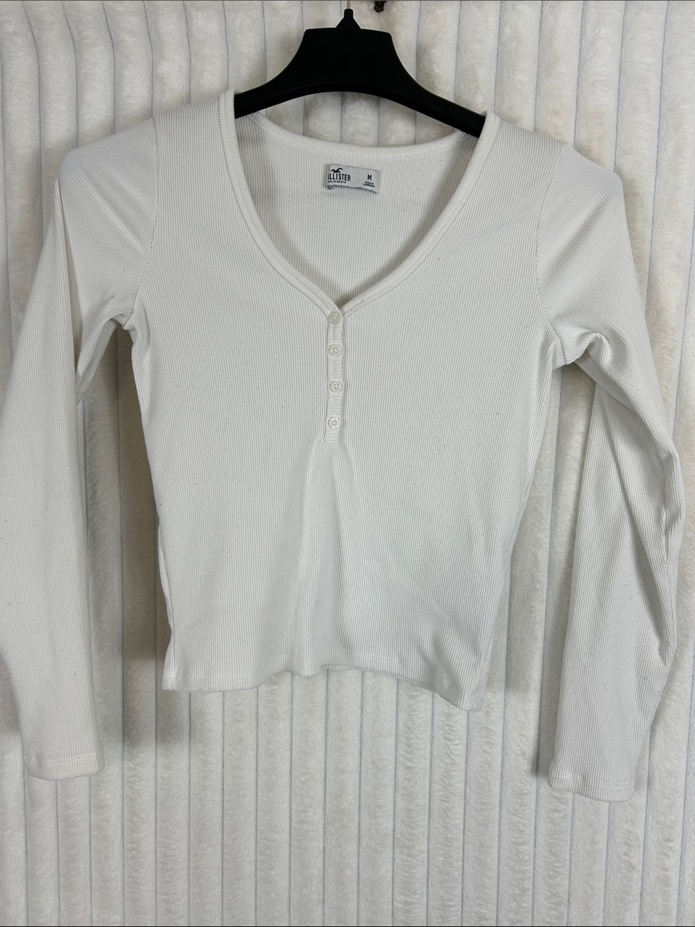 Hollister White Ribbed crop stretch V‑Neck Henley Long Sleeve Top M